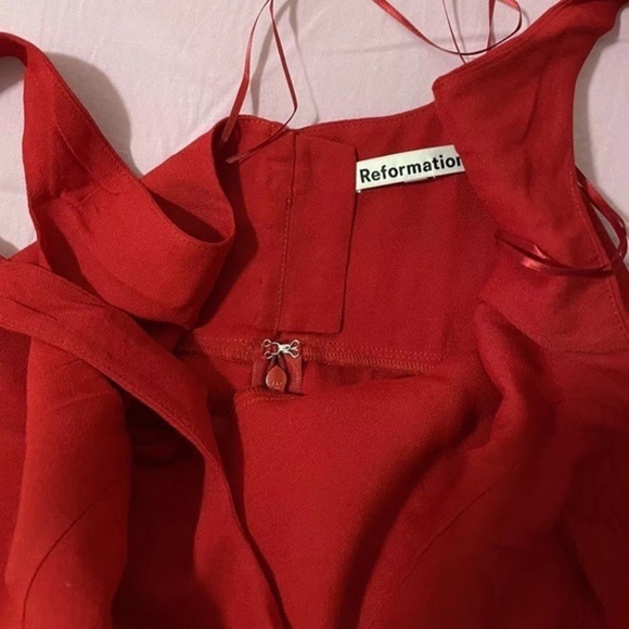 Reformation Lecce Dress in Cherry *NEW* - Picture 6 of 7